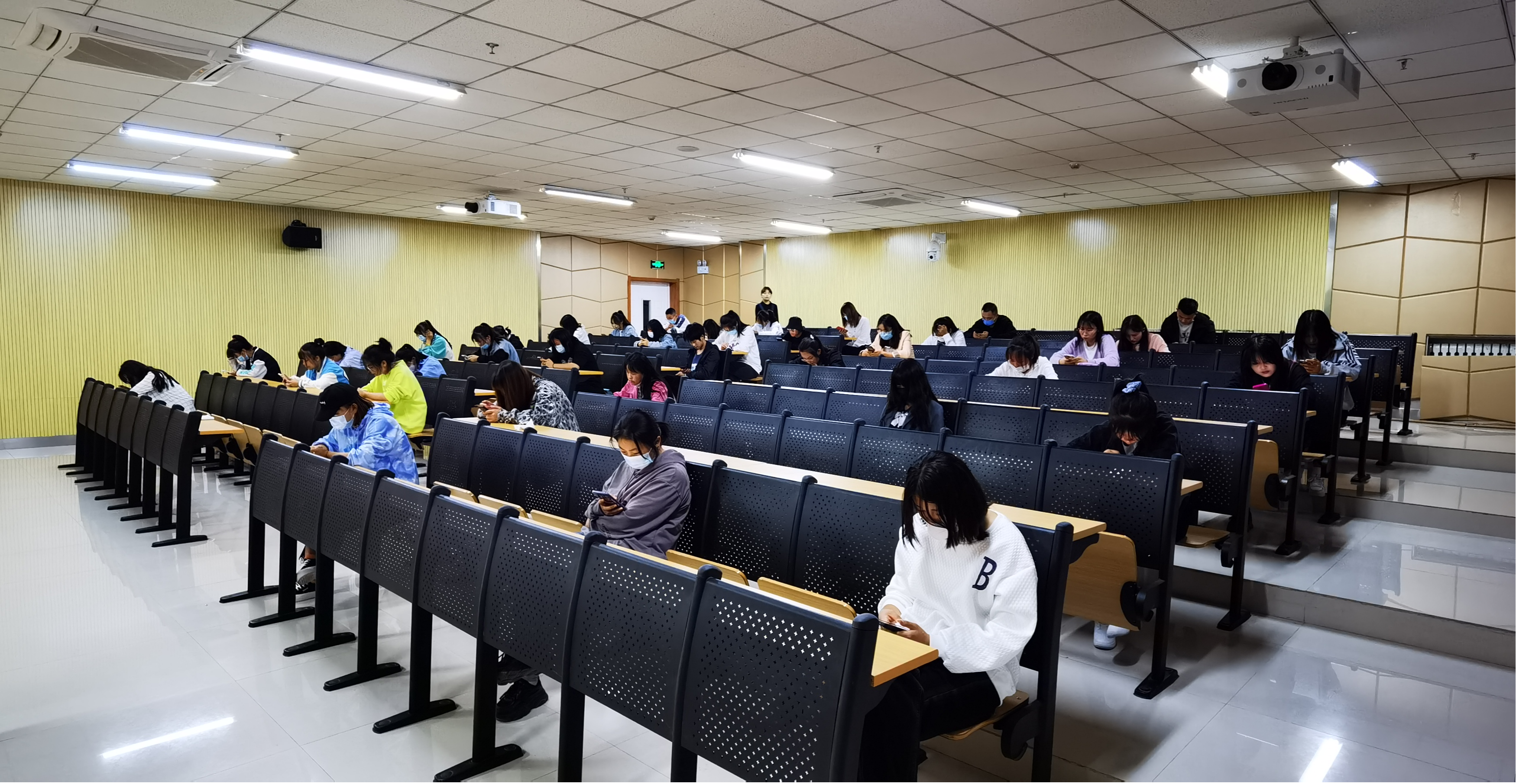 图片2.png 图片2.png